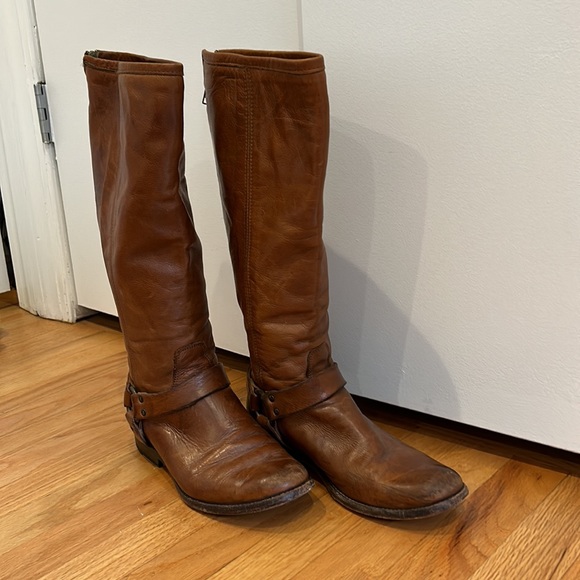 Frye Boots, Size 9, perfect condition - Picture 2 of 3
